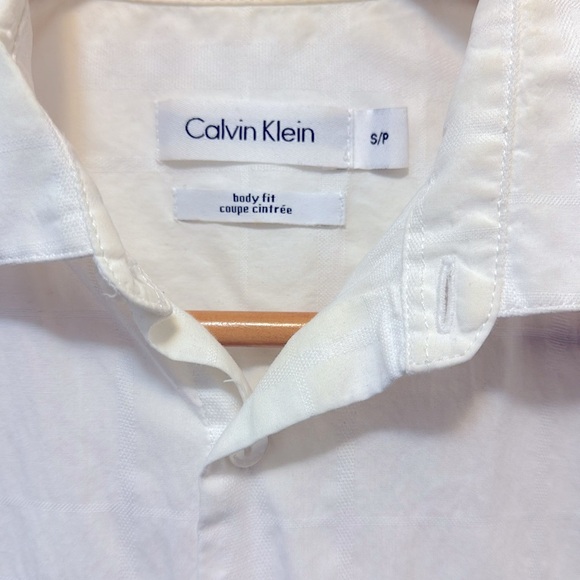 Calvin Klein white shirt (S) - Picture 3 of 7